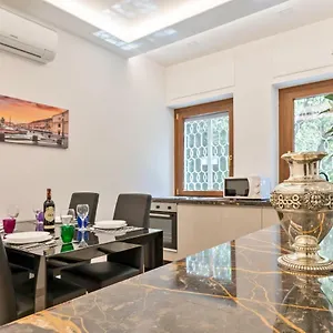 First Class Holiday home