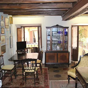 Penelope's House Apartment