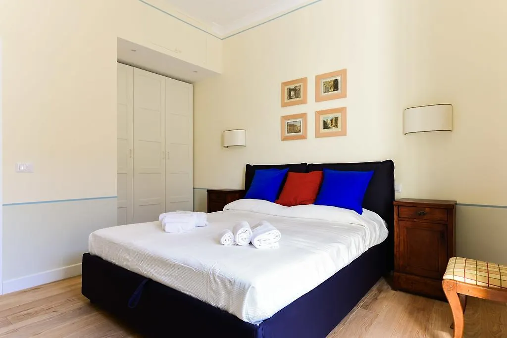 Bright And Comfy 3 Bedroom Apt In Monti Rome Italy