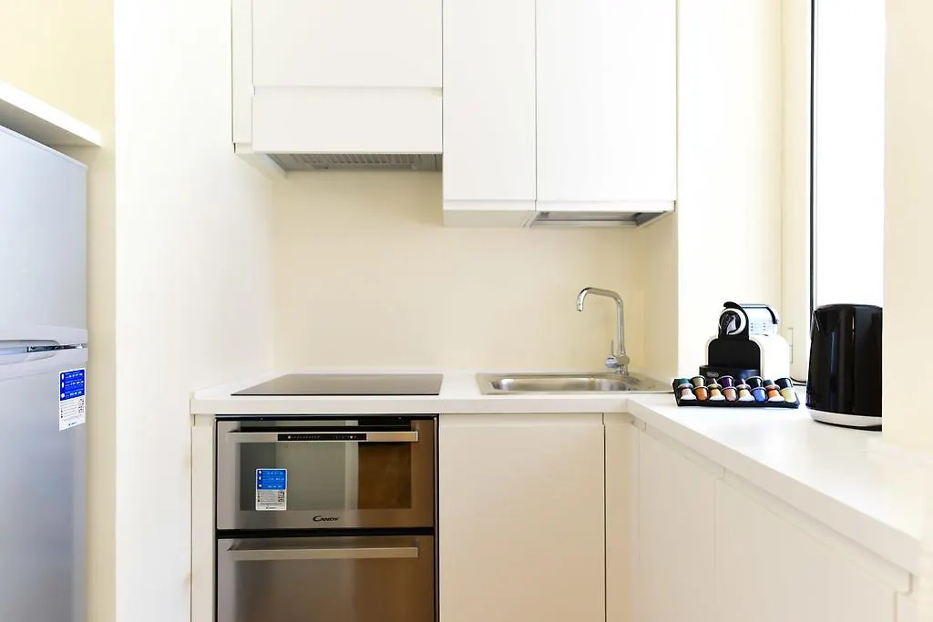 Bright And Comfy 3 Bedroom Apt In Monti Rome 0*,