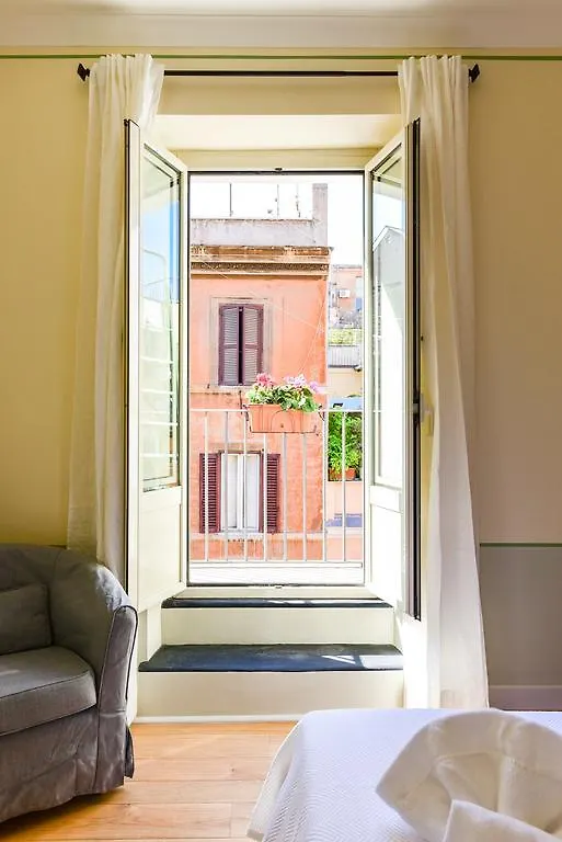 Bright And Comfy 3 Bedroom Apt In Monti Rome 0*,  Italy