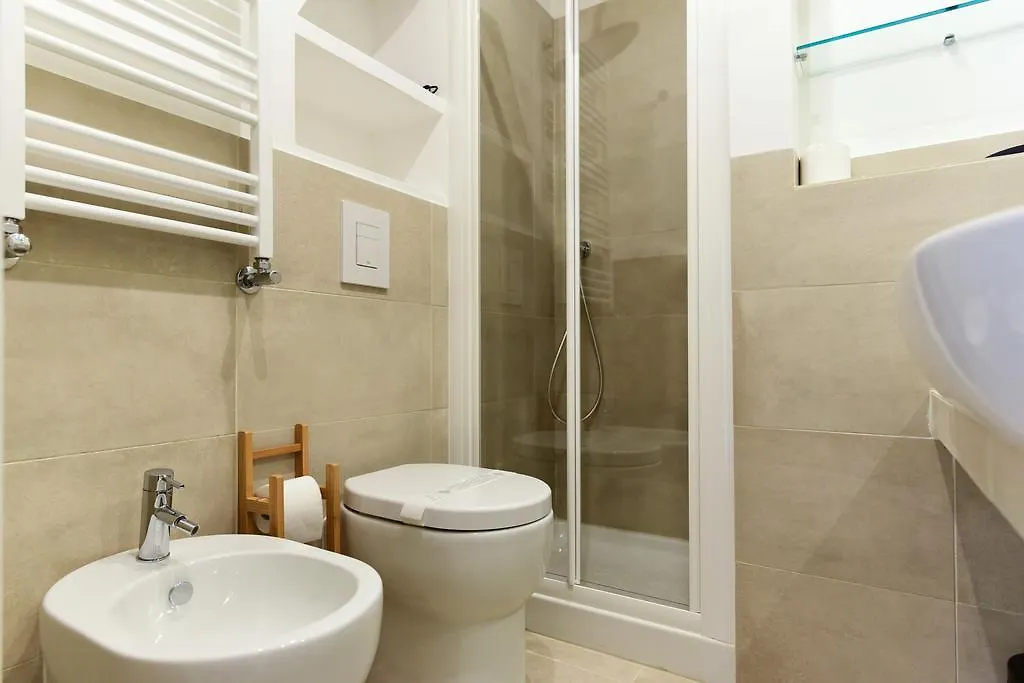 Bright And Comfy 3 Bedroom Apt In Monti Rome 0*,  Italy