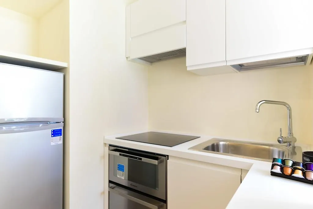 Bright And Comfy 3 Bedroom Apt In Monti Rome Apartment